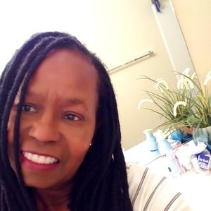 Meet your Posher, Jacqueline